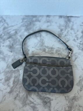 Coach Poppy Signature Pattern Wristlet